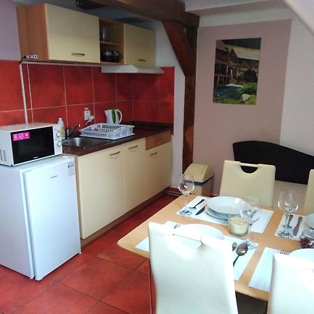 Penzion U Dvojice Nove Mesto na Morave Exterior photo