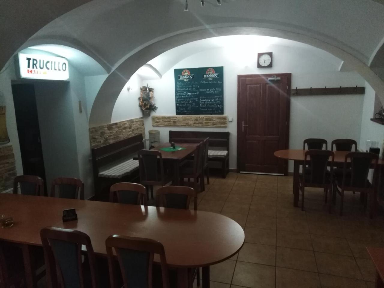 Penzion U Dvojice Nove Mesto na Morave Exterior photo
